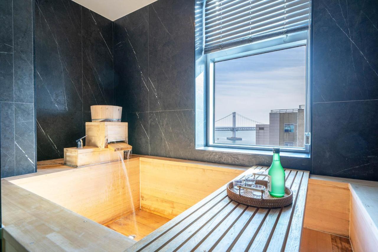 Gwanganli The Club Hotel Пусан Экстерьер фото